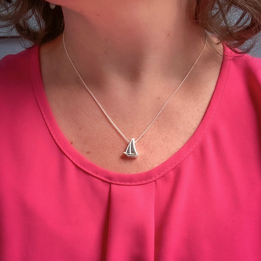 The Sailboat Necklace