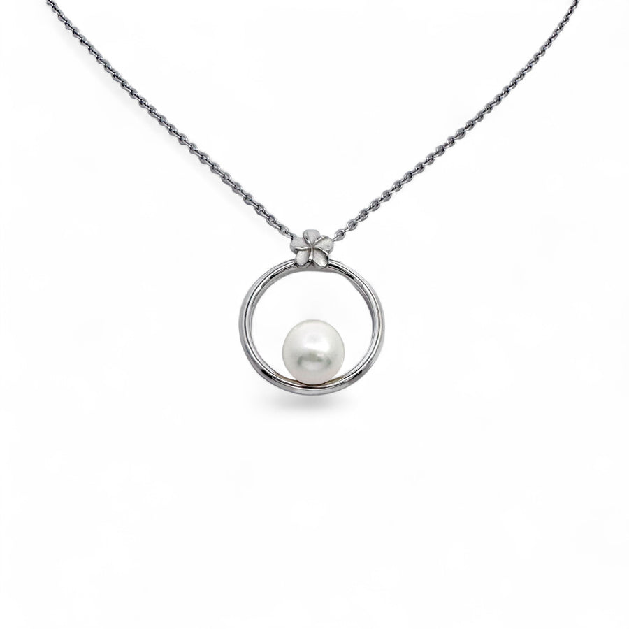 Petal and Pearl Necklace