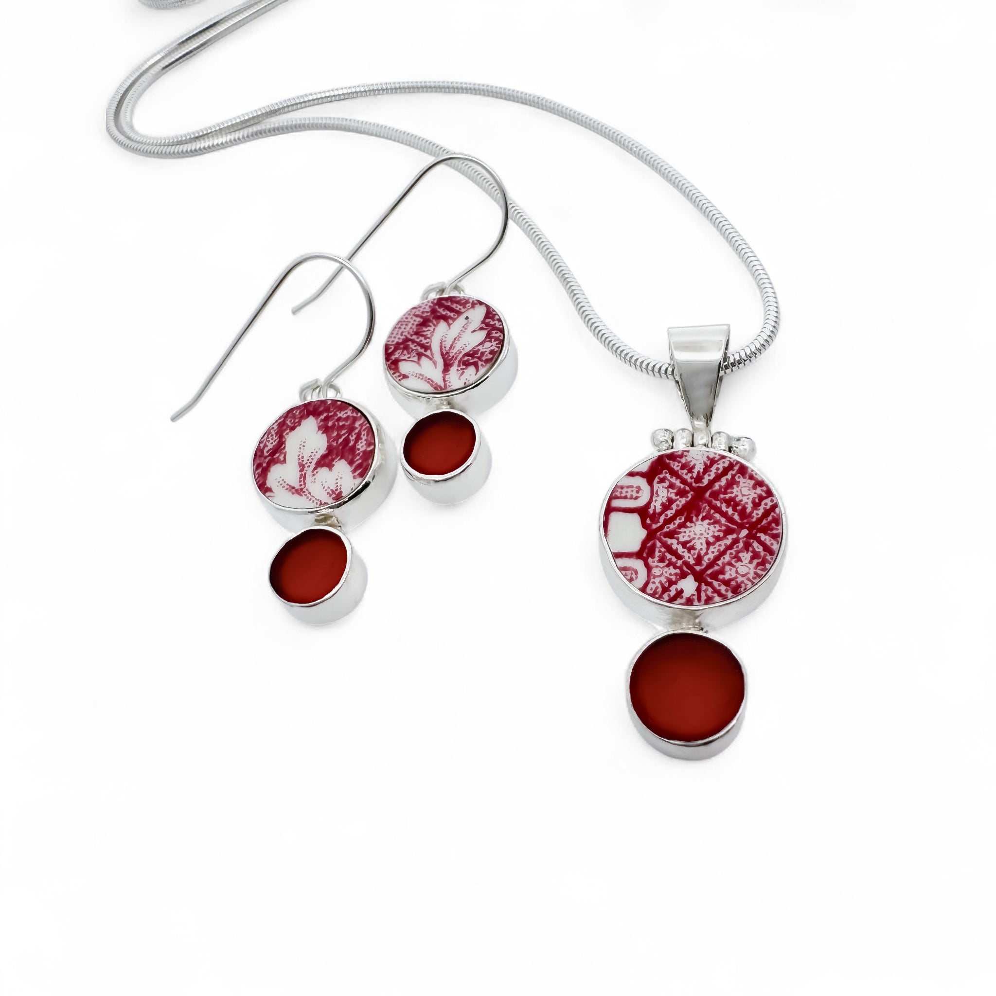 Scarlet Shoreline Pendant