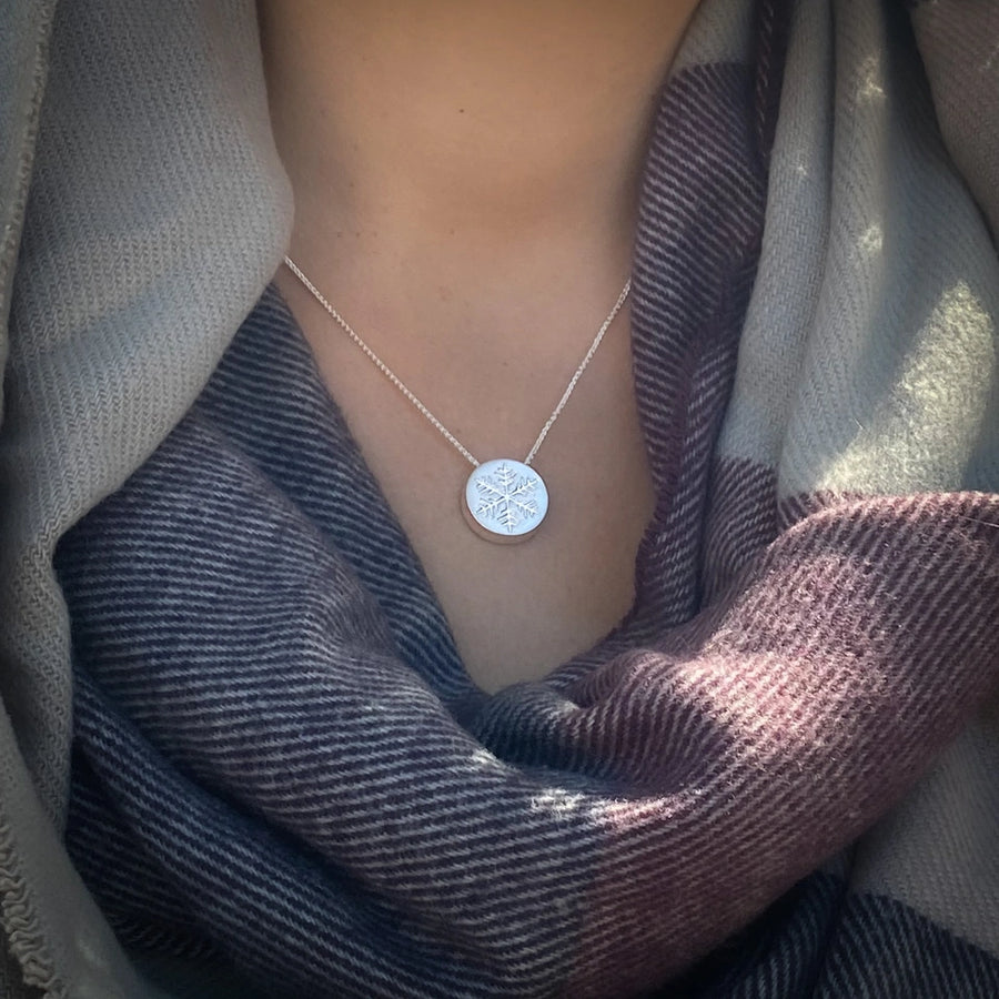 The Snowflake Disk Necklace